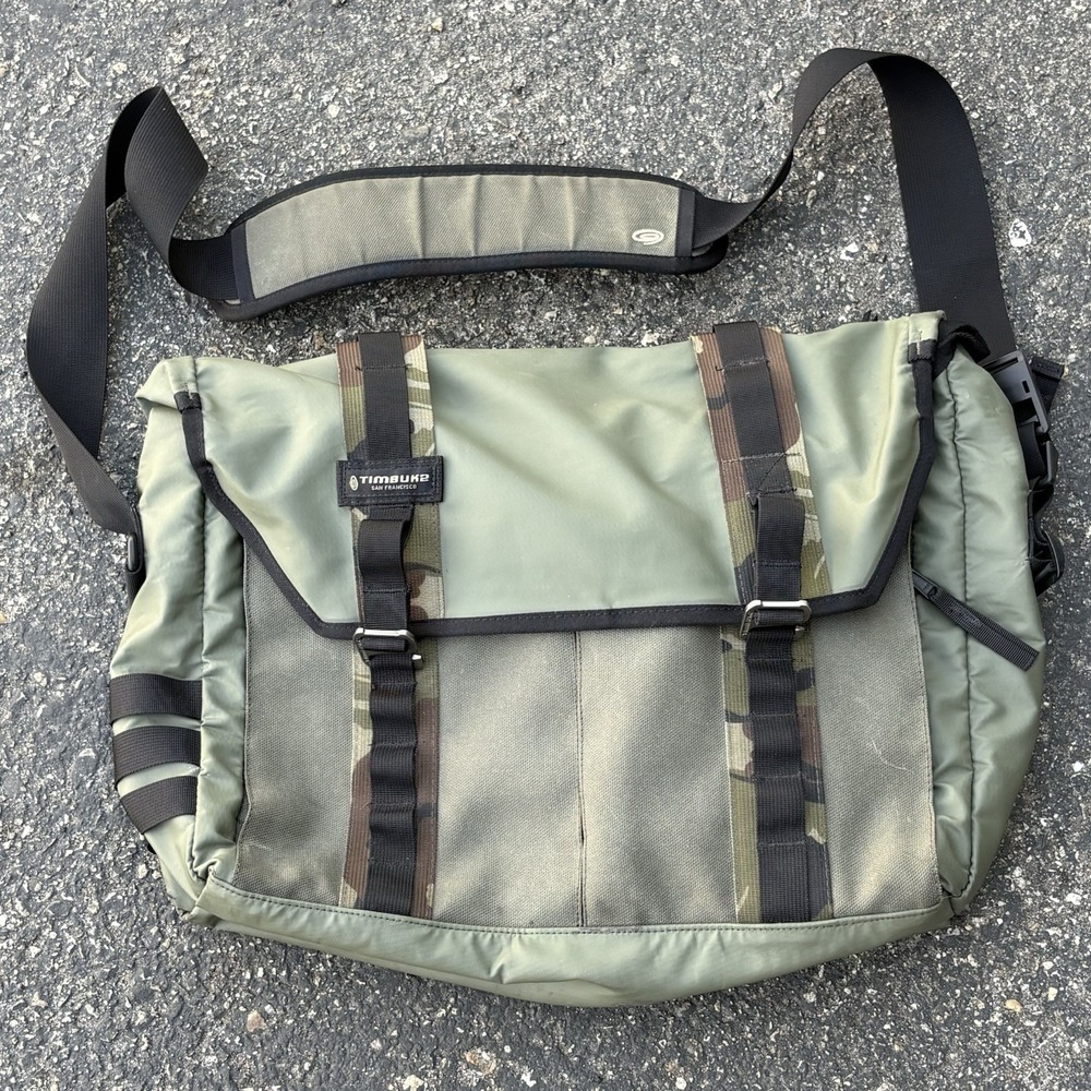 Timbuk2 Alchemist Laptop Messenger Bag 21x15 G Hook Strap Travel School Pack